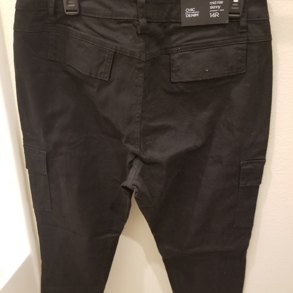 Jeans - Picture 3 of 3